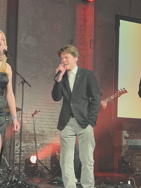 Sil van der Zwan - Optreden in de show van Marlijn Weerdenburg en Rene van Kooten