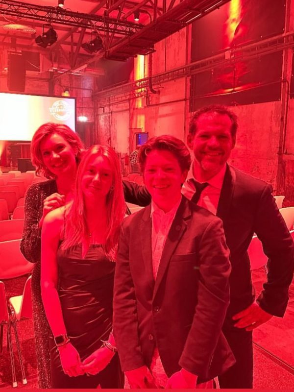 Sil van der Zwan - Optreden in de show van Marlijn Weerdenburg en Rene van Kooten